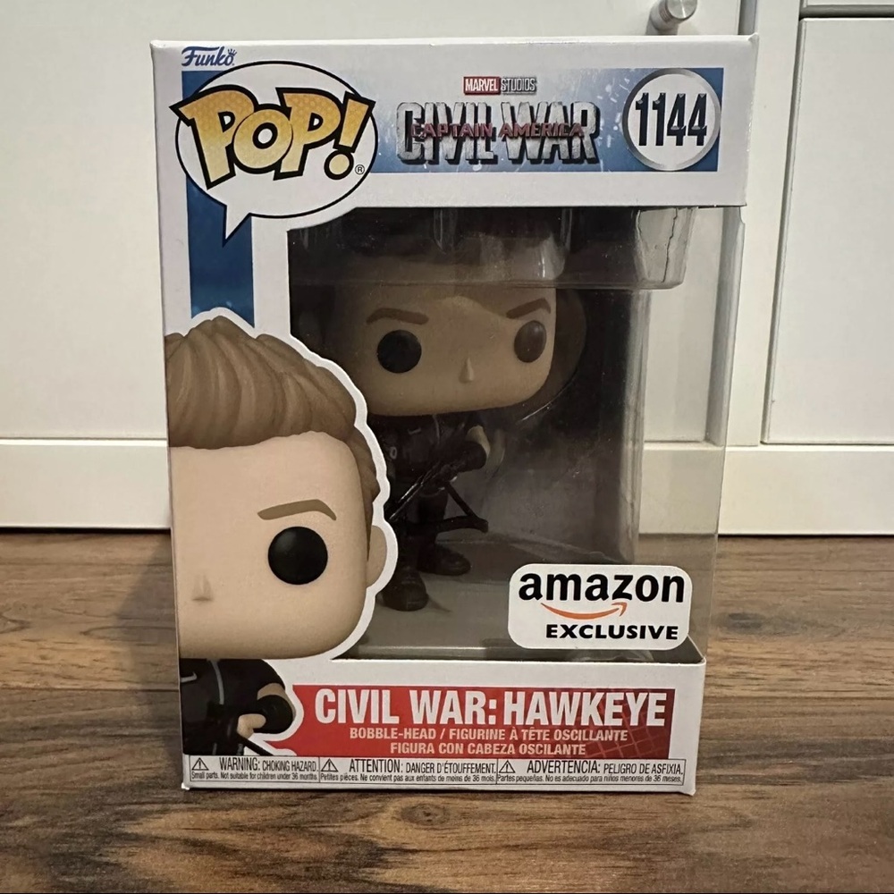 Funko POP! Captain America Civil War: Hawkeye (Amazon Exclusive) #1144